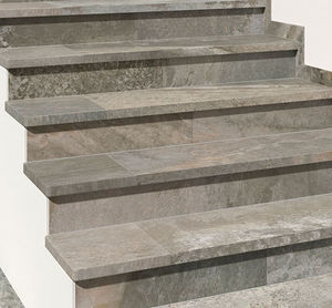 porcelain stoneware step