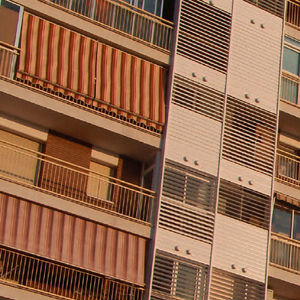 aluminum solar shading / for facade / vertical / orientable