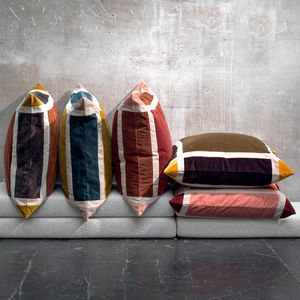 square cushion