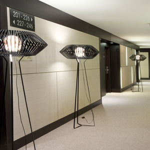 floor-standing lamp / contemporary / polycarbonate / tripod