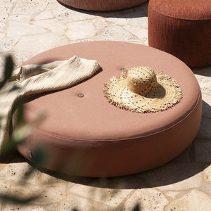 contemporary pouf 1