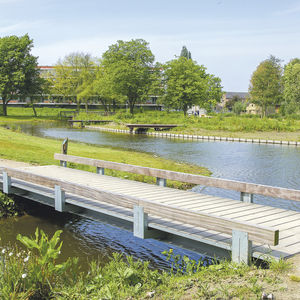 wooden walkway