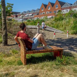 contemporary sun lounger