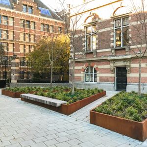 hardwood planter