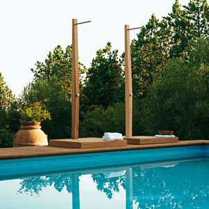 wooden garden shower / home
