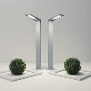 garden bollard light