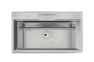 single-bowl kitchen sink