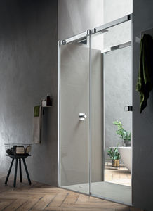 sliding shower screen