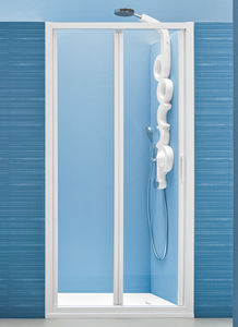 folding shower screen