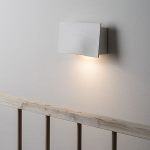 contemporary wall light 1