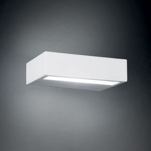 contemporary wall light