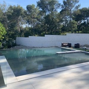 natural stone swimming pool coping