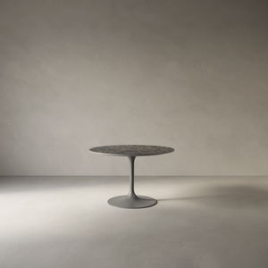 minimalist design table