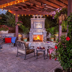 wood-burning fireplace / traditional / open hearth / built-in