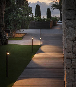 garden bollard light