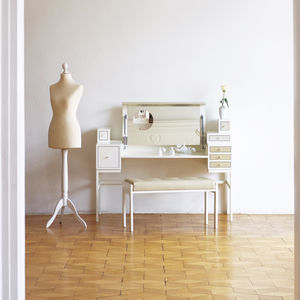 contemporary dressing table / wood veneer / wall-mounted