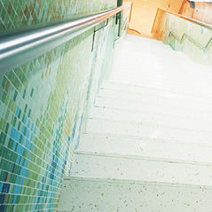 indoor mosaic tile / wall / glass / textured