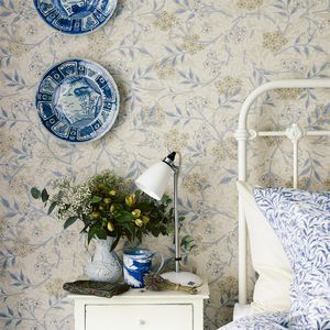 traditional wallpaper