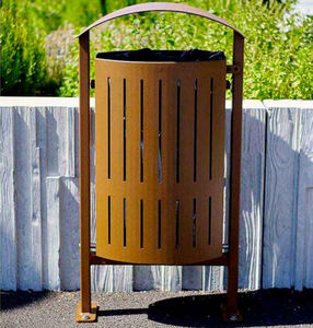 public trash can