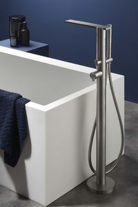 bathtub mixer tap