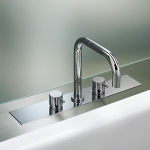 double-handle bathtub mixer tap