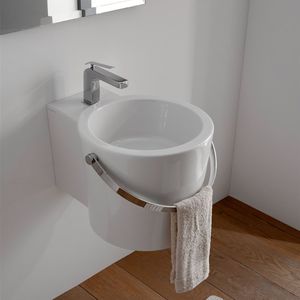 wall-mounted washbasin