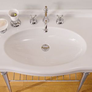 wall-mounted washbasin