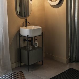 console washbasin