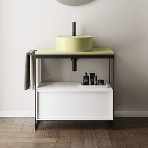 metal washbasin stand