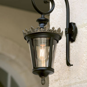 traditional wall light 1