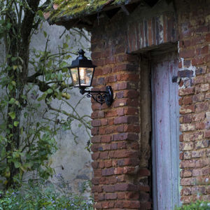 traditional wall light 1