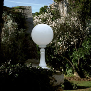 garden bollard light 1