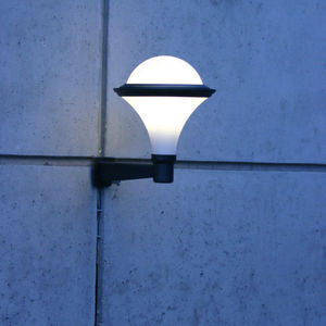 contemporary wall light 1