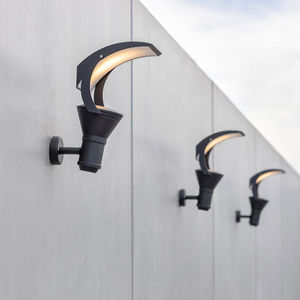 contemporary wall light 1