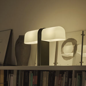 desk lamp