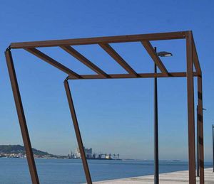 self-supporting pergola