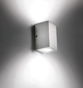 contemporary wall light