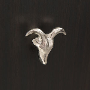 traditional furniture knob 1
