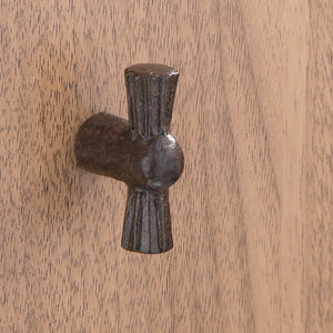 traditional furniture knob
