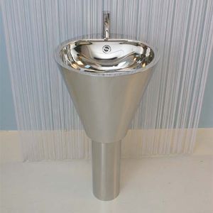 free-standing washbasin