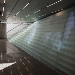 straight staircase / glass frame / glass steps / with risers