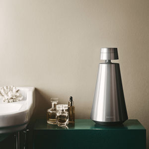 floor-standing speaker