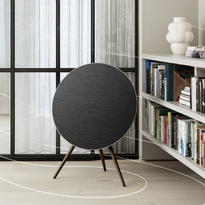 floor-standing speaker