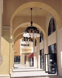 classic chandelier / iron / LED
