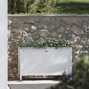 teak planter