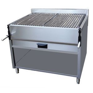 high-capacity barbecue grill
