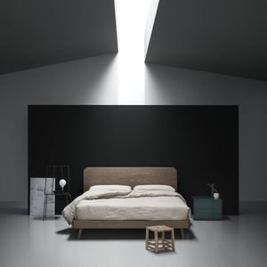 double bed / contemporary / with headboard / lacquered wood