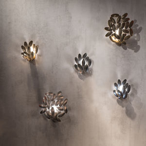 contemporary wall light