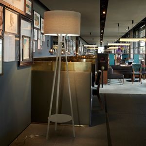 floor-standing lamp