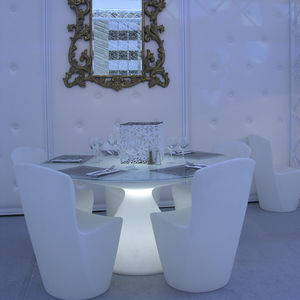 contemporary dining table